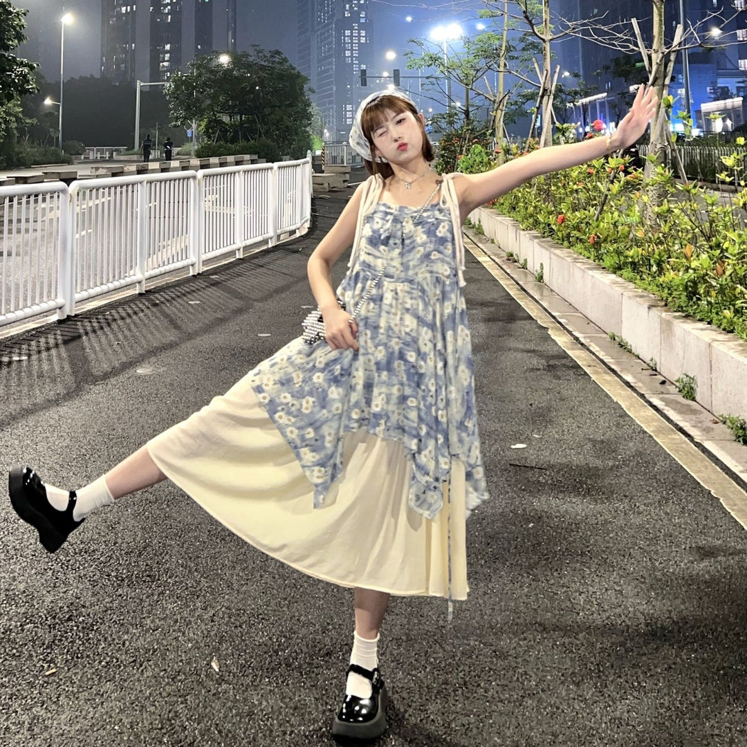 Damen Sommerliches Maxikleid mit asymmetrischem Saum und floralen Akzenten