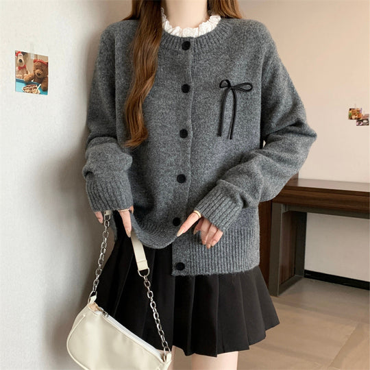 Damen Strickcardigan mit dekorativen Knöpfen und Schleifenakzent R&B