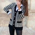 Damen modische Strickjacke mit klassischem Hahnentrittmuster und Knopfdetails R&B