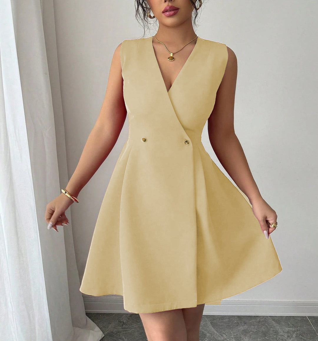 Damen Wickelkleid mit eleganter Silhouette und Knopfdetails R&B