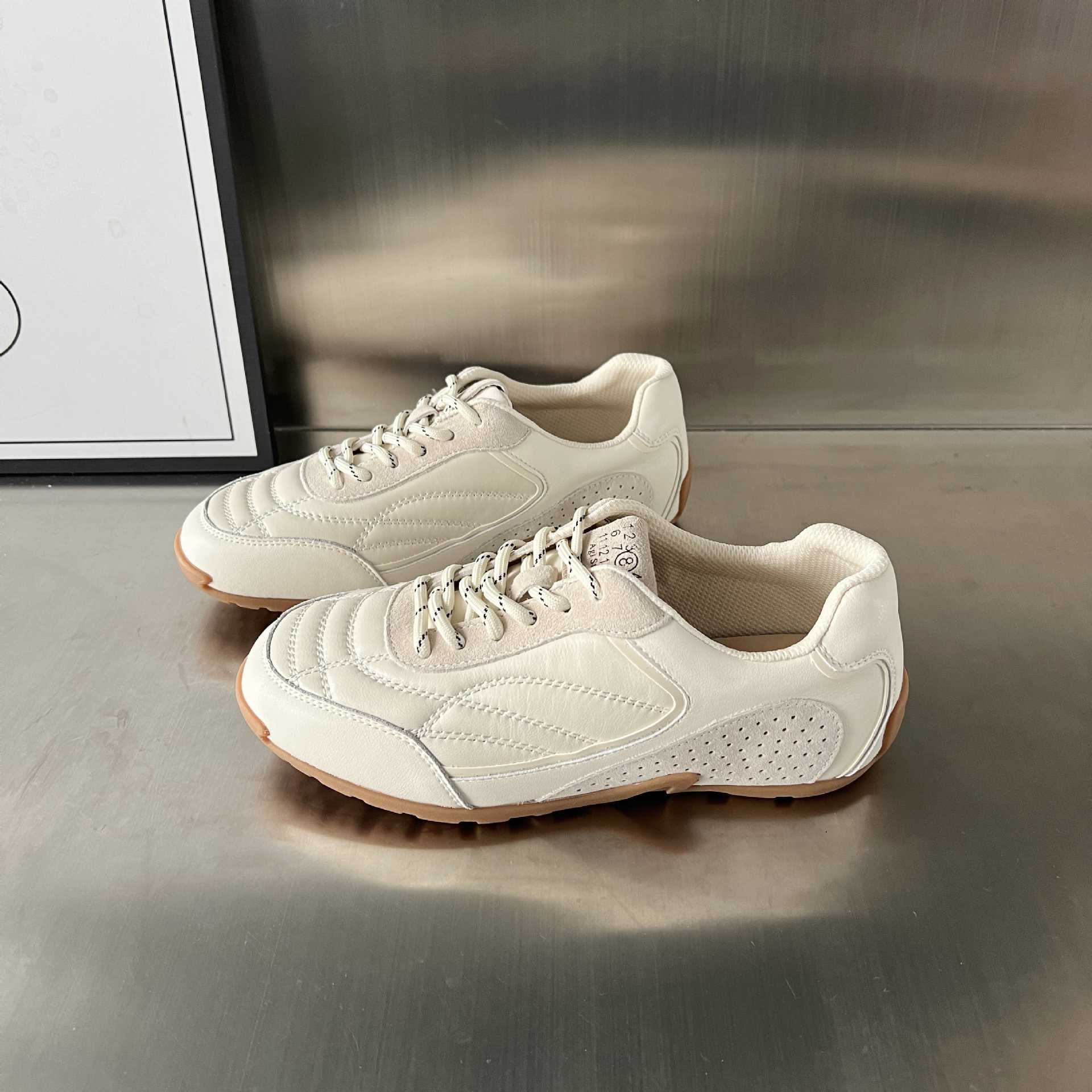 Damen Komfortable Freizeitsneaker mit atmungsaktiver Mesh-Oberfläche und dämpfendem Fußbett R&B