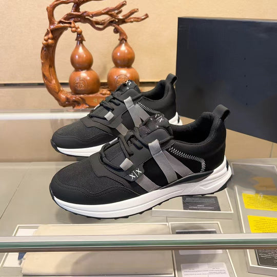 Damen Sportliche Sneakers mit innovativem Tragekomfort und atmungsaktiver Oberfläche R&B