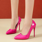 Damen stilvolle Pumps mit hochglänzender Oberfläche und elegantem spitzem Zehenbereich R&B