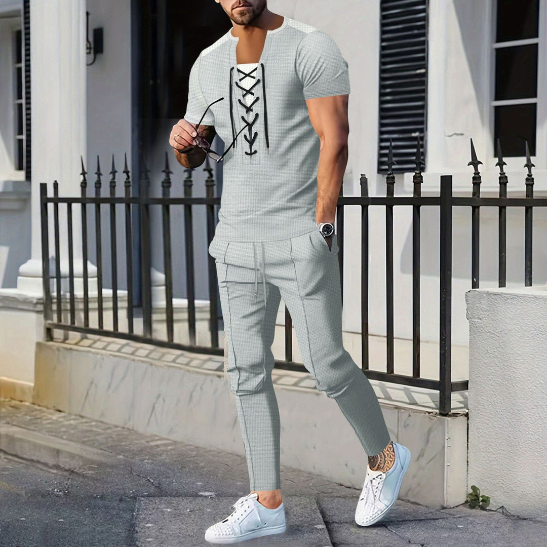 Herren modisches Kurzarm-Henley-T-Shirt mit strukturiertem Design und dekorativer Schnürung R&B
