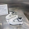 Damen Sportliche Sneakers mit dämpfender Plateausohle und atmungsaktiven Einsätzen