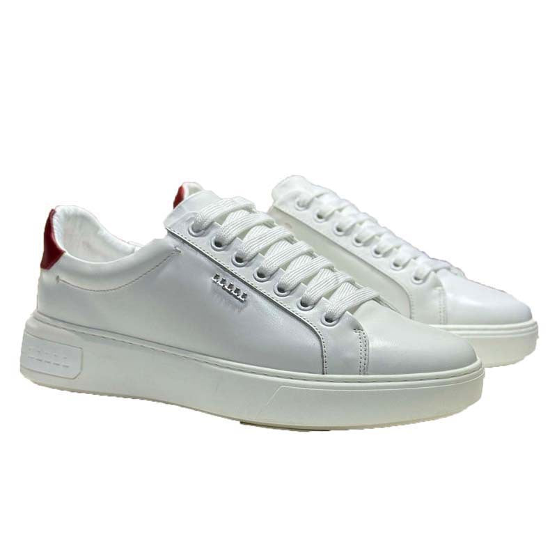 Damen Klassische Sneakers mit eleganten Akzenten von R&B