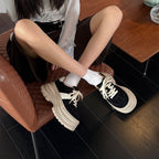 Damen Chunky Sneaker mit hochwertigem Wildleder-Obermaterial und rutschfester Sohle R&B