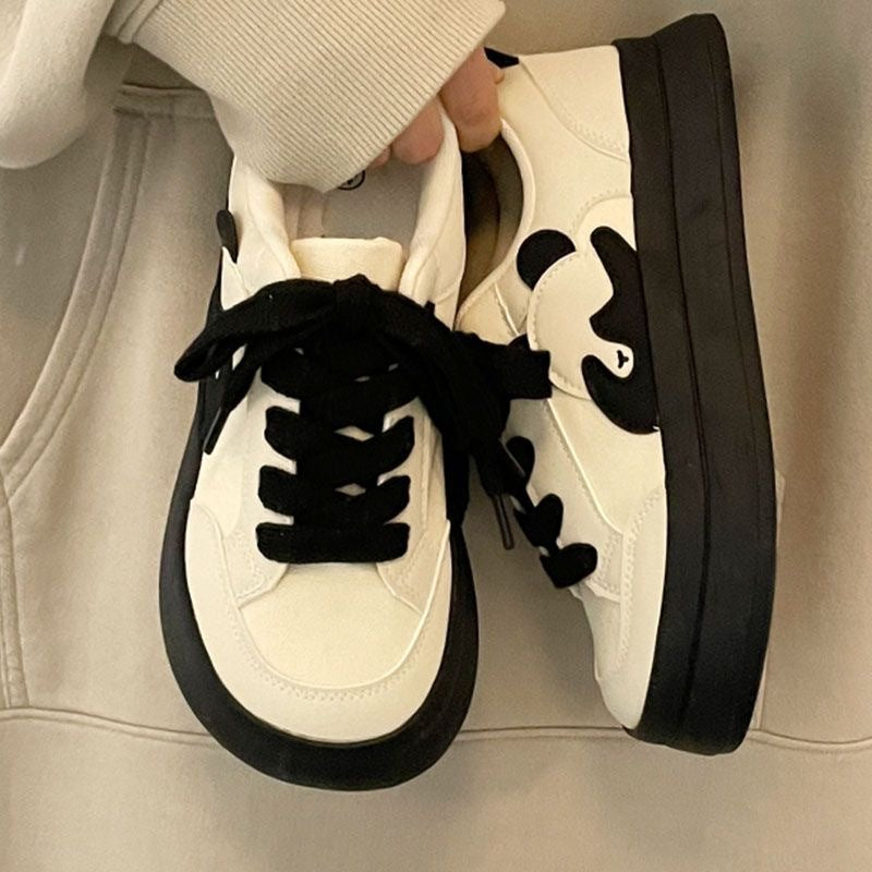 Damen Modische Sneakers mit auffälligem Design und prägnanter Sohle R&B