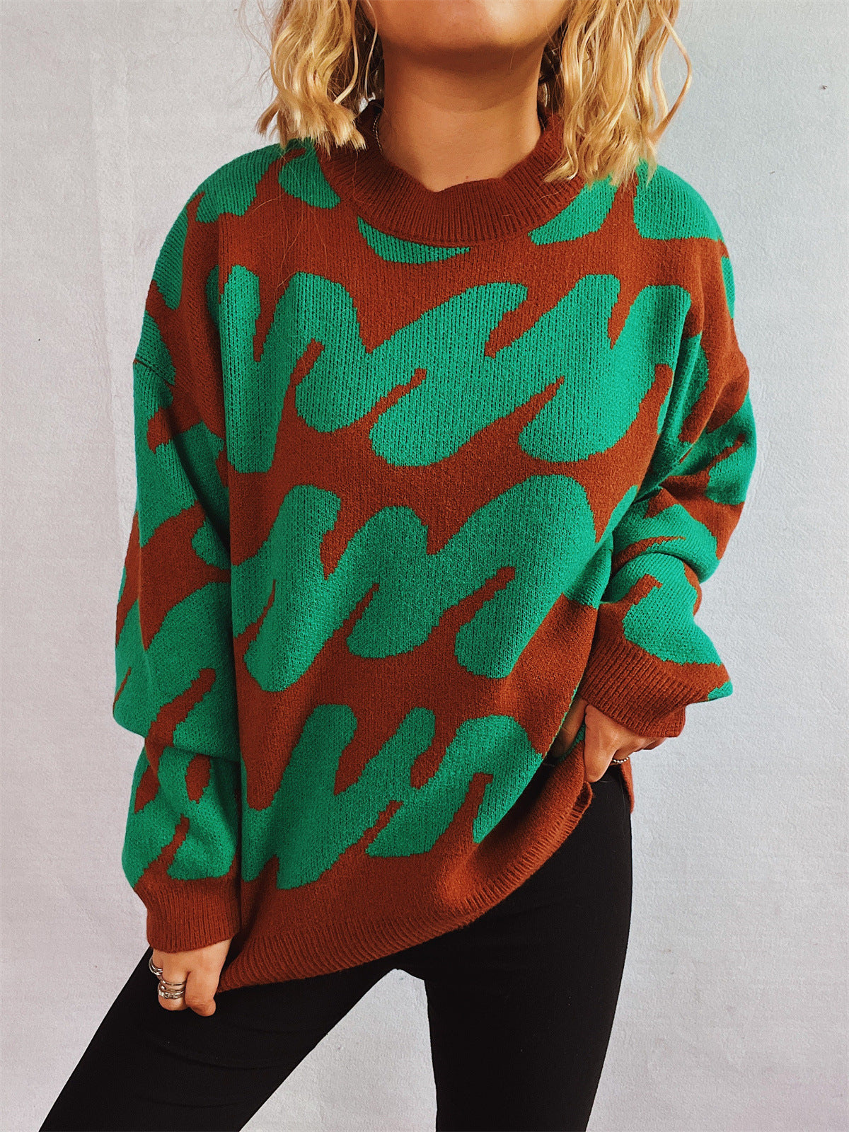 Damen lässiger Pullover mit modernem Farbblockdesign und voluminösen Ärmeln R&B