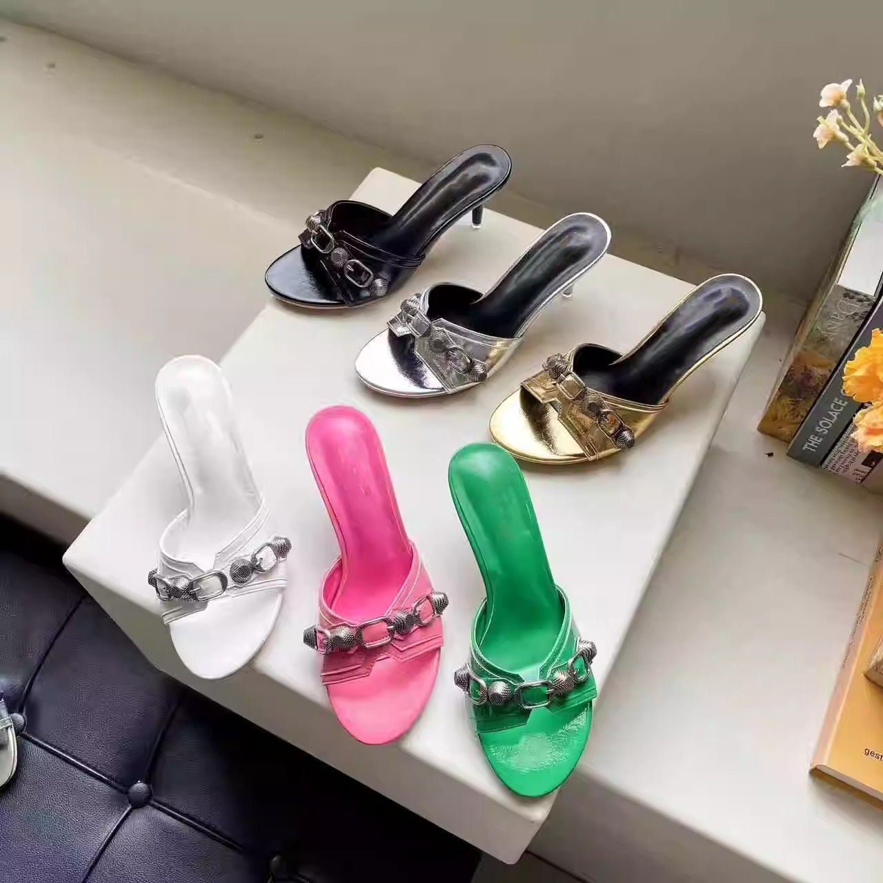Damen elegante Plateau-Mules mit modischen Schnallen R&B