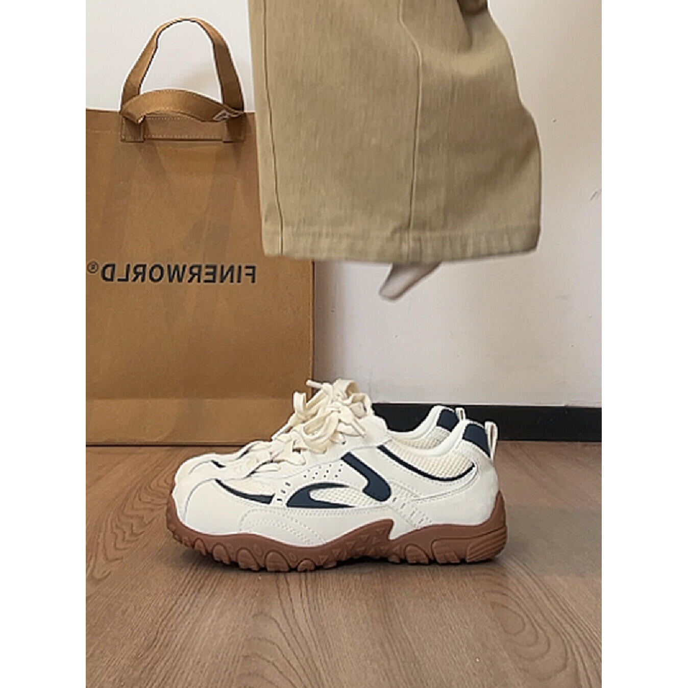 Damen Sportliche Outdoor Sneakers mit beweglicher Sohle und atmungsaktivem Obermaterial R&B
