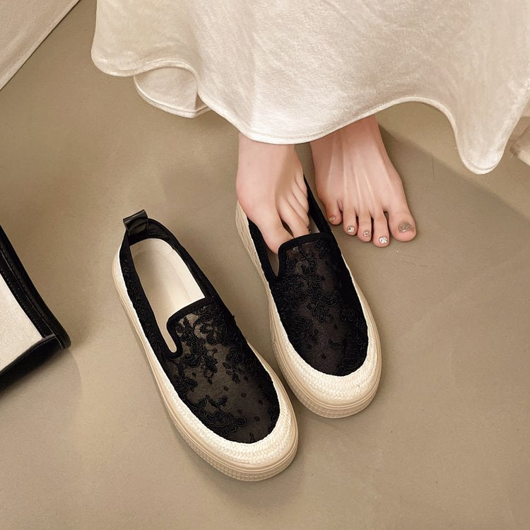 Damen Slip-On Sneakers mit floralem Stickdesign R&B
