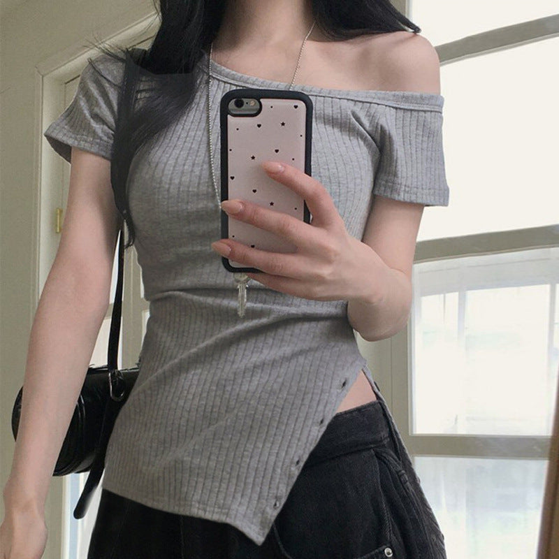 Damen asymmetrisches Kurzarm-Oberteil mit Knopfdetails und einzigartigem Schnitt R&B