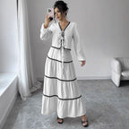 Damen Maxi-Kleid mit verspieltem Schnürungsausschnitt und elegantem Rüschenboden R&B