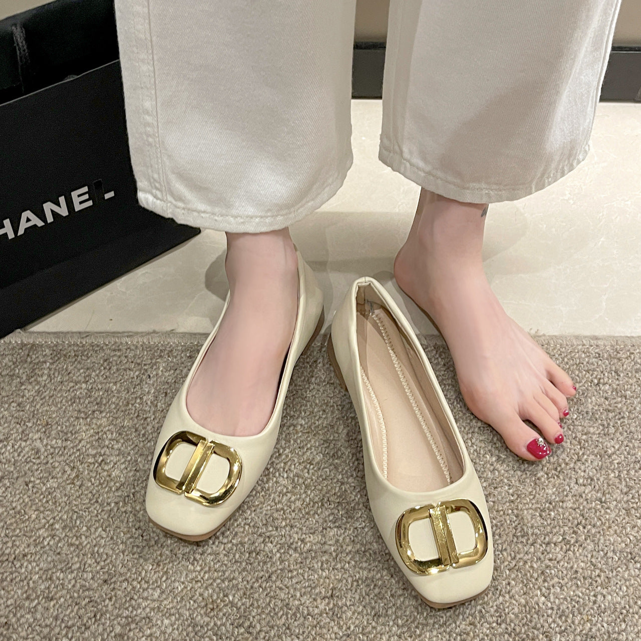 Damen Komfortable Ballerinas mit eleganter Schnallenverzierung R&B