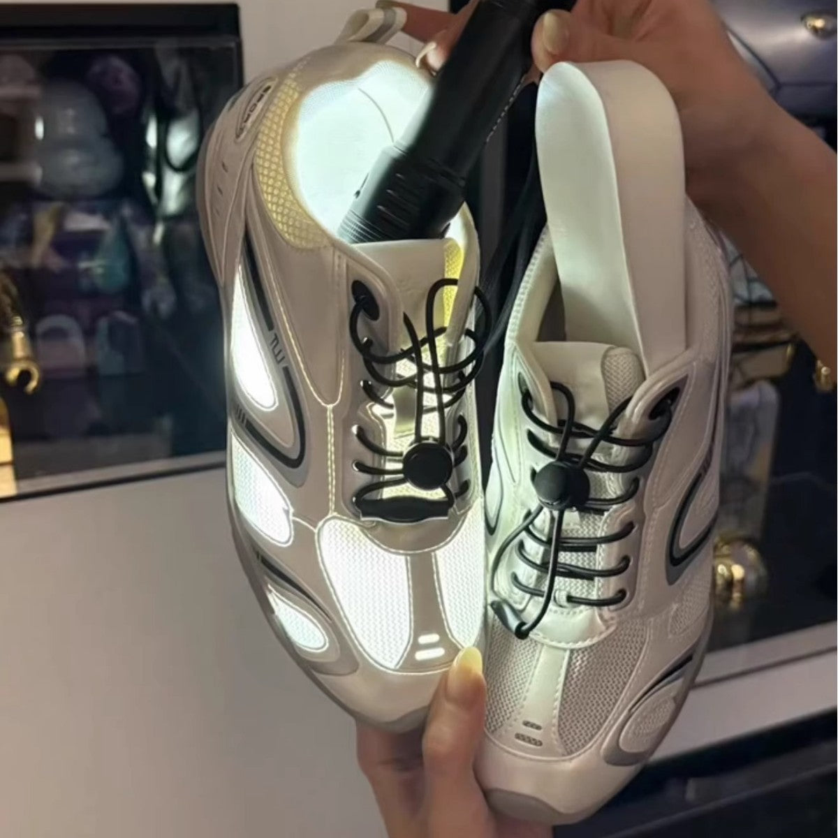 Damen Sportliche Sneakers mit innovativem Schnürsystem und atmungsaktiver Sohle R&B