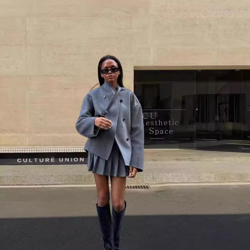Damen Modische und elegante Kurzjacke mit innovativem Schnitt R&B
