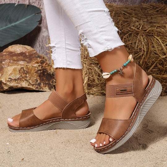 Damen bequeme Wedgesandalen mit verstellbarem Riemendesign und anatomischer Fußbettgestaltung R&B
