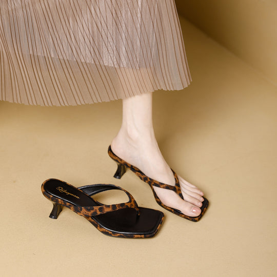Damen modische Flip-Flops mit geschmackvollem Punktedesign und elegantem Absatz R&B