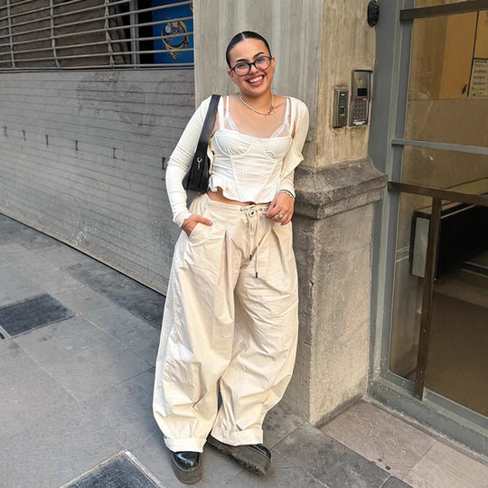 Damen weite stylistische Hose mit dekorativer Taillenbindung und Komfortschnitt R&B