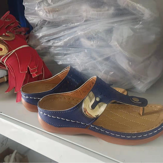 Damen Zehentrennersandalen mit modischem Riemendesign und komfortabler Fußbettung R&B