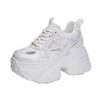 Damen Sportliche Plateau-Sneaker mit innovativem Oberflächen-Design
