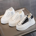 Damen Chunky Plateausneaker mit atmungsaktiver Mesh-Oberfläche und modischer Schnürung