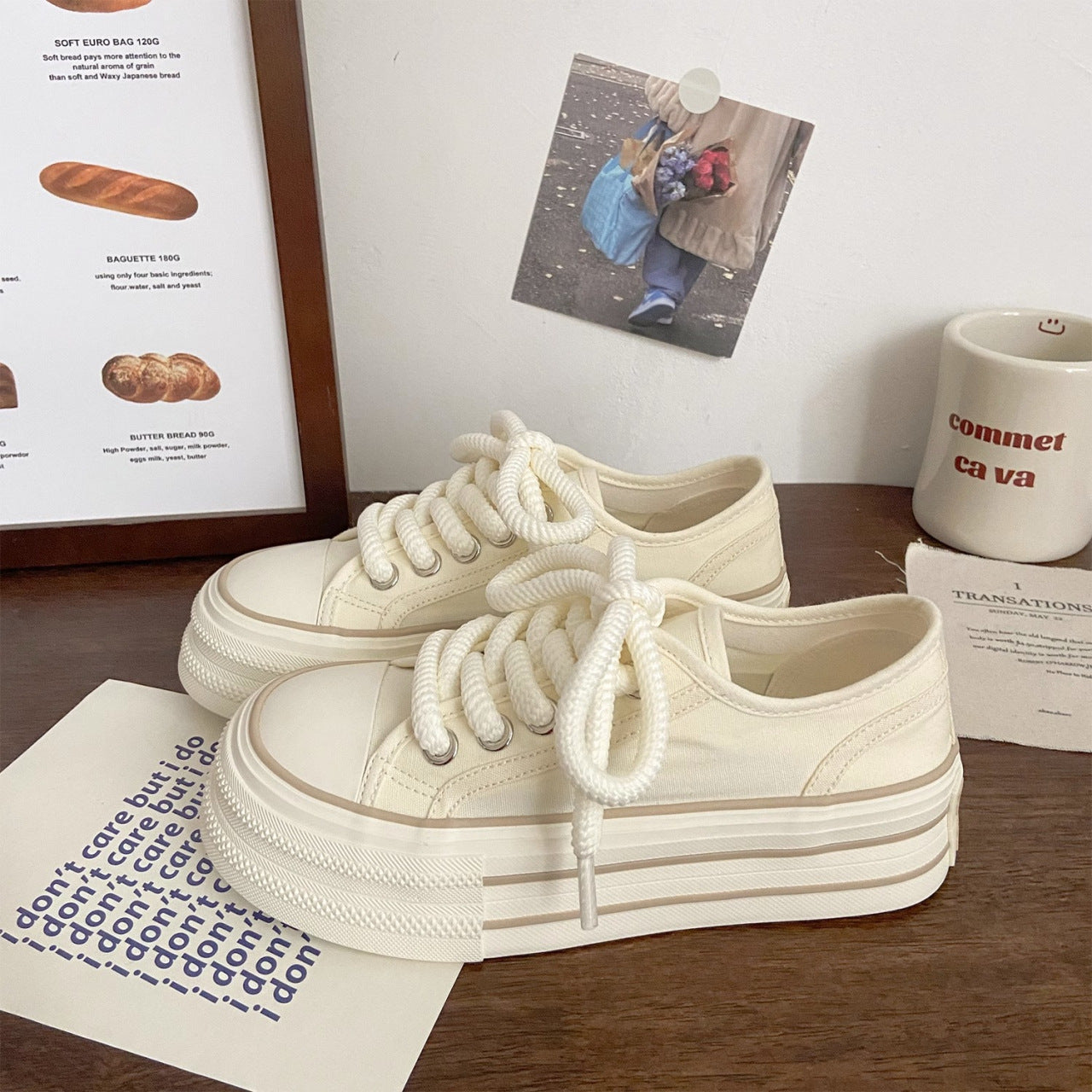 Damen Plateau-Sneaker mit modischem Obermaterial und stylischer Schnürung