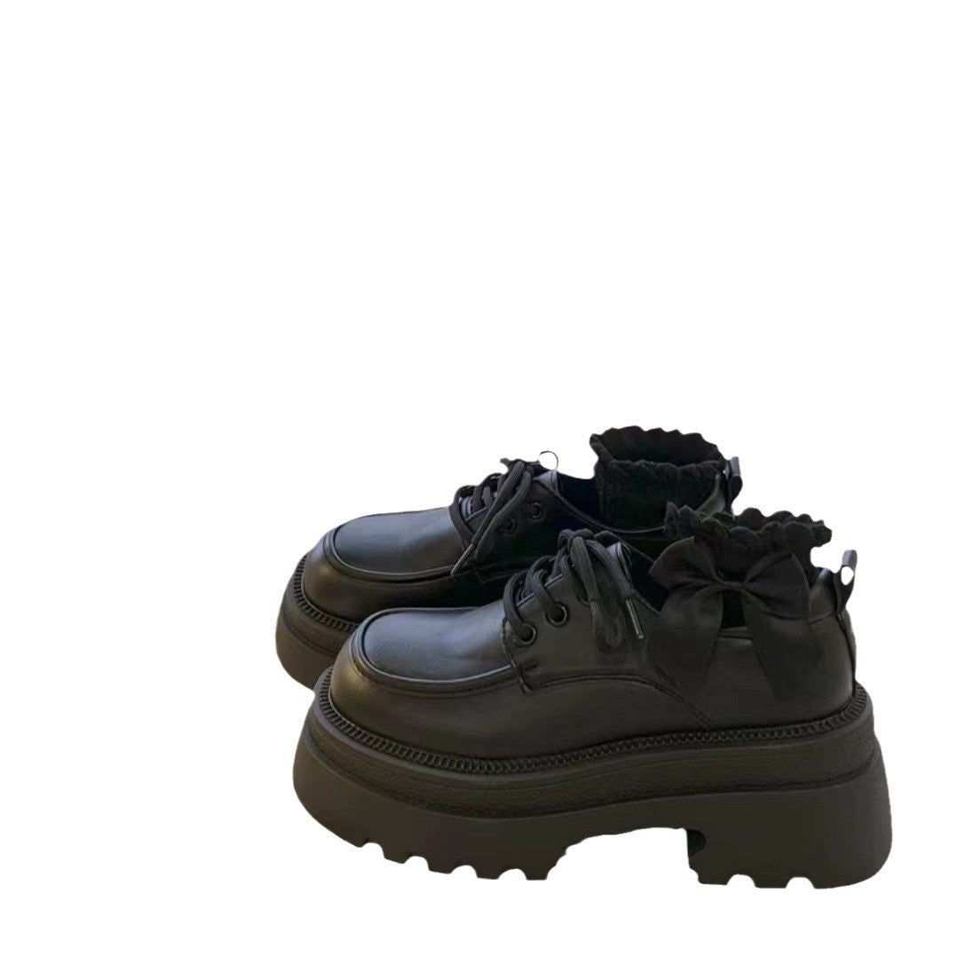 Damen Plateauschuhe mit glänzender Oberfläche und komfortabler Dämpfung