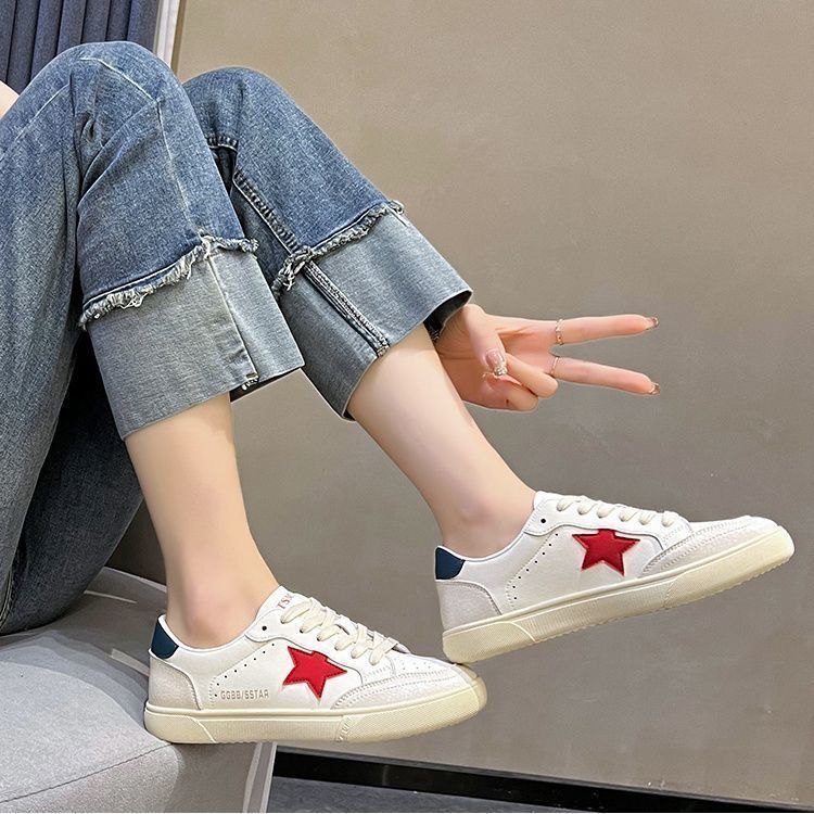 Damen Sneaker mit glitzerndem Sternenmotiv und flexiblem Sohlenprofil