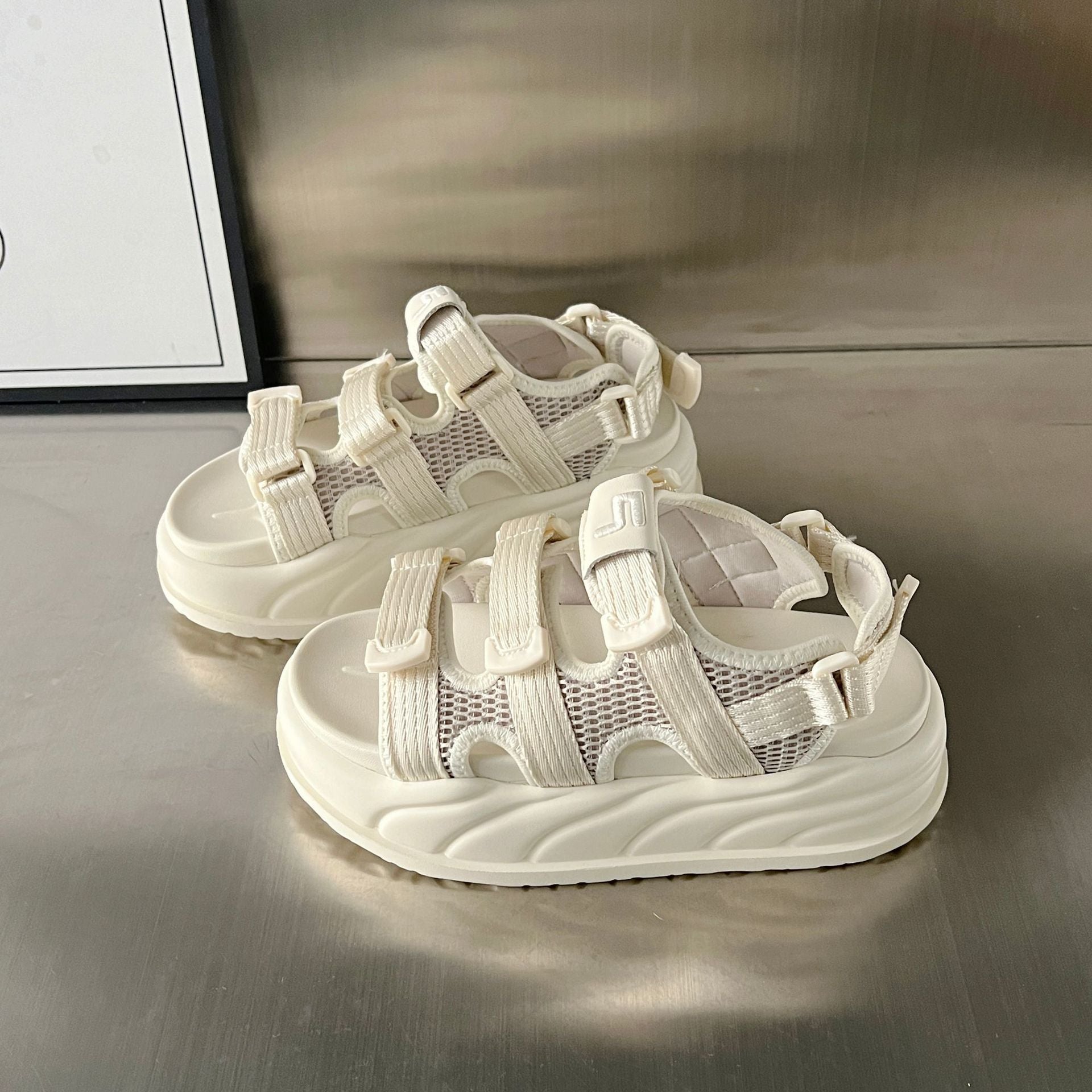 Damen Sportliche Sandalen mit verstellbaren Riemen und dämpfender Sohle R&B
