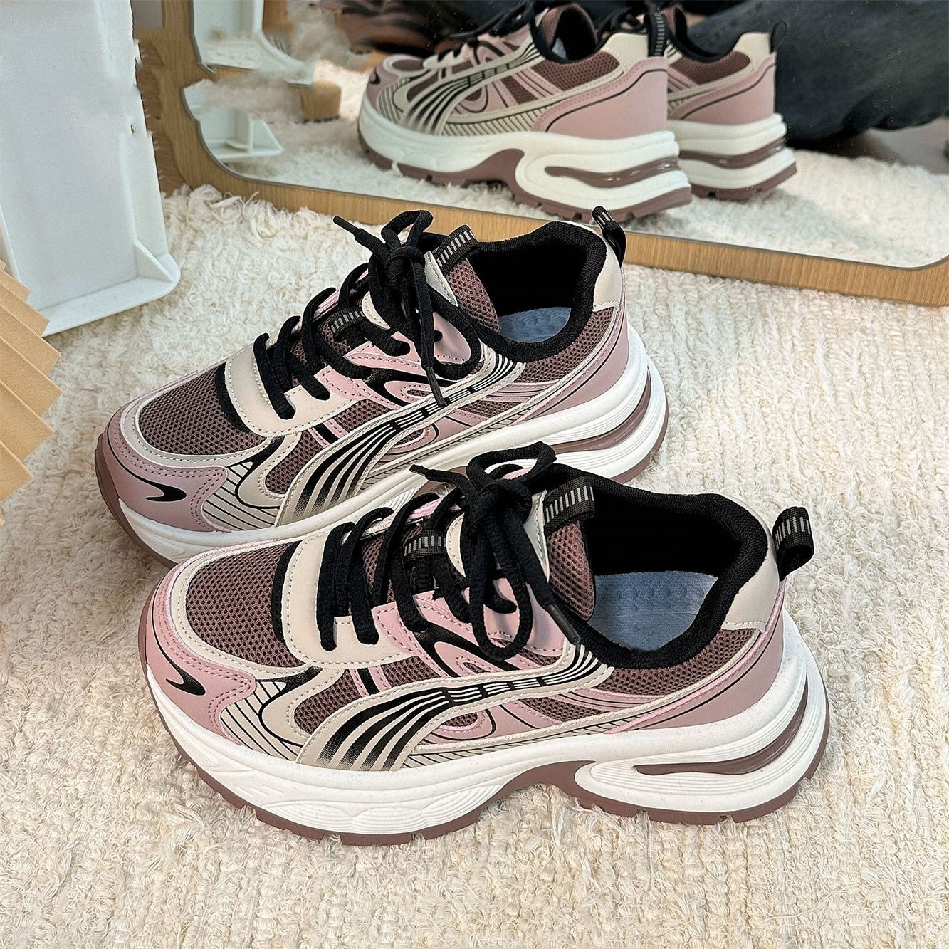 Damen Sportliche High-Performance Sneakers mit nahtloser Verarbeitung R&B