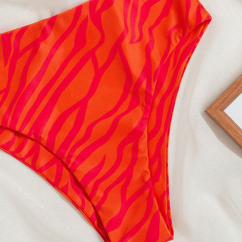 Damen Bikini-Set mit modernem Wickeldesign und hohem Beinausschnitt R&B