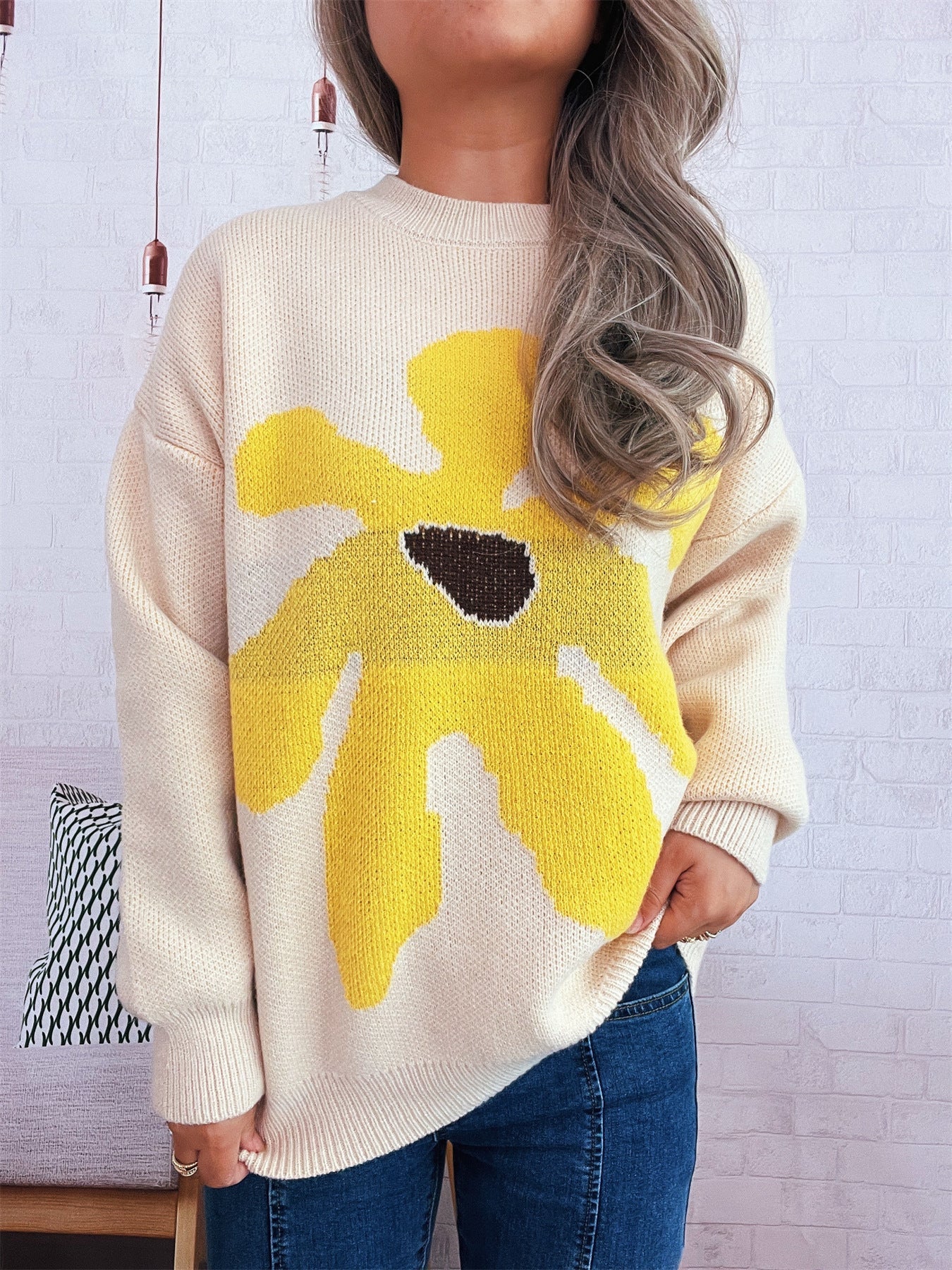 Damen verspielter Strickpullover mit floraler Applikation R&B
