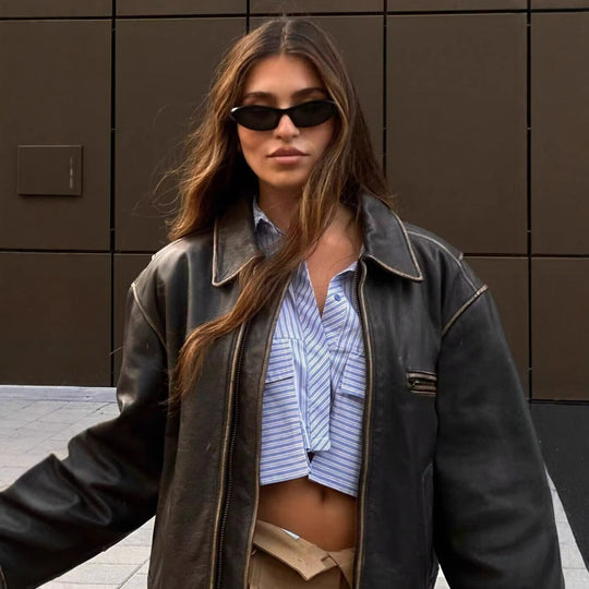 Damen cropped Hemdjacke mit strukturierten Taschen und trendigem Schnitt R&B