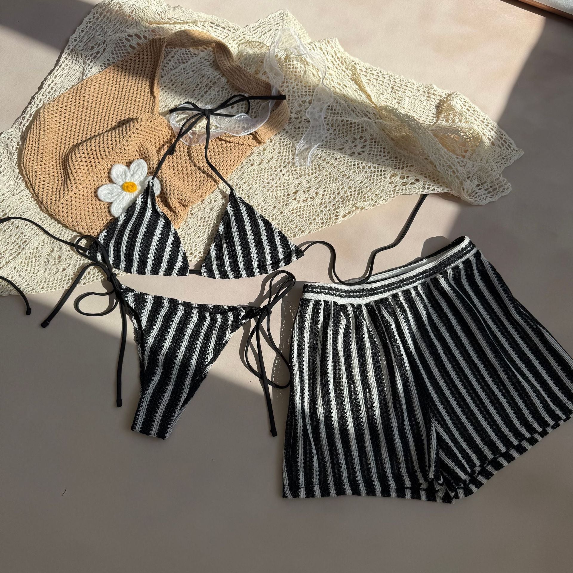 Damen Triangel-Bikini-Set mit modischem Hosenrock R&B