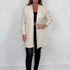 Damen Elegante Strickjacke mit Knopfdetails und Taschen R&B