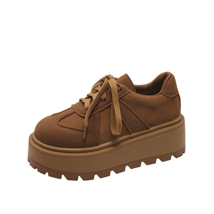 Damen modische Platform Sneakers mit robustem Sohlenprofil und klassischem Design R&B