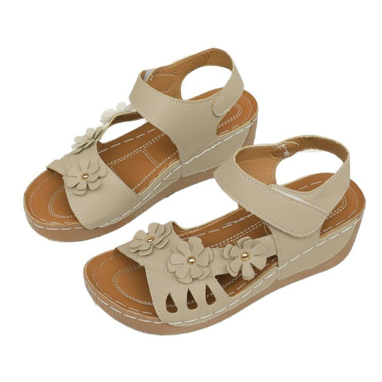 Damen modische Wedge-Sandalen mit blumiger Verzierung und verstellbarem Riemen R&B