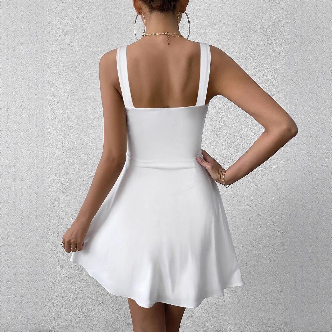 Damen Cut-Out Minikleid mit Knopfdetail und figurbetontem Schnitt R&B