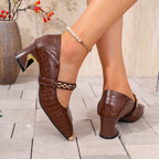 Damen elegante Pumps mit schicker Kettenapplikation und modischem Glanz R&B