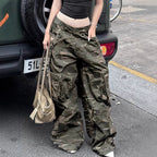 Damen Cargo-Hose im lässigen Camouflage-Stil mit großzügigen Taschen R&B