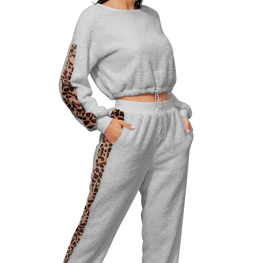 Damen Set aus freizeitorientiertem Sweatshirt und Jogginghose im modischen Fleece-Look R&B