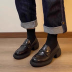 Damen modische Loafers mit robustem Blockabsatz und glänzender Lederoberfläche R&B