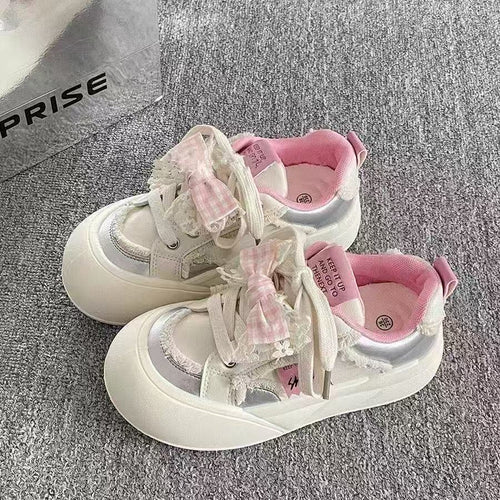 Damen verspielte Sneaker mit dekorativen Rüschen und komfortabler Dämpfung R&B