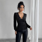 Damen nan tailliertes Langarm-Shirt mit tiefem Spitzen-Dekolleté, Raffung und Kristallbesatz R&B