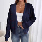 Damen Strickjacke mit Herzapplikationen und Knopfdesign R&B