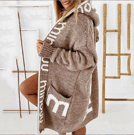 Damen Strickjacke mit logodruck und tiefen Taschen R&B