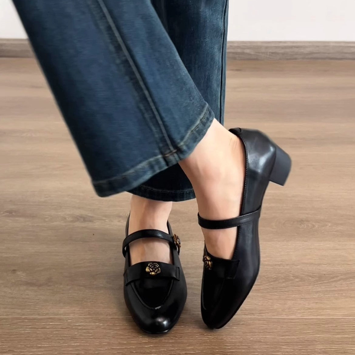 Damen elegante Mary Jane Schuhe mit modischer Schnalle R&B