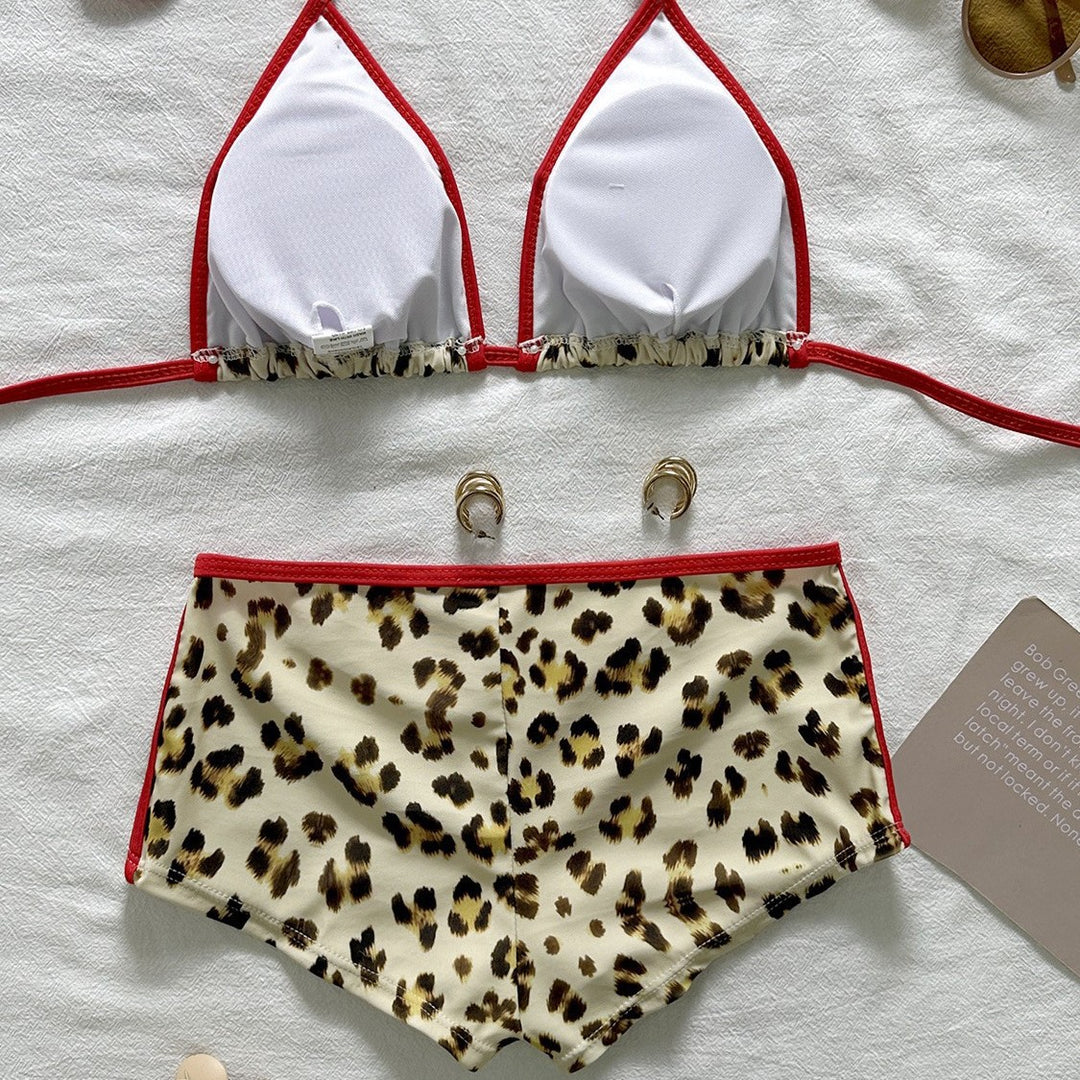 Damen Triangel-Bikini mit sportivem Shorty und animalischem Design R&B
